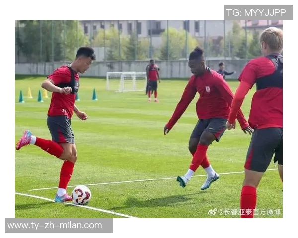 长春寒潮来袭亚泰队员迎战低温全力备战保级生死战 长春寒潮来袭亚泰队员迎战低温全力备战保级生死战