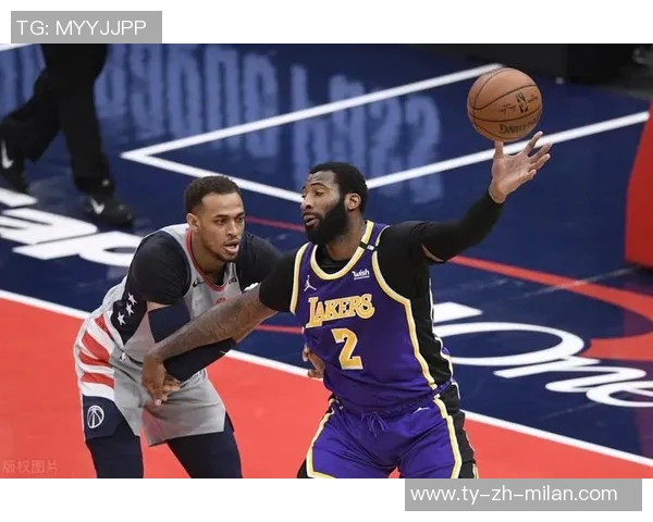 老船长保罗半场表现抢眼9助攻3分1板正负值高达25 老船长保罗半场表现抢眼9助攻3分1板正负值高达25